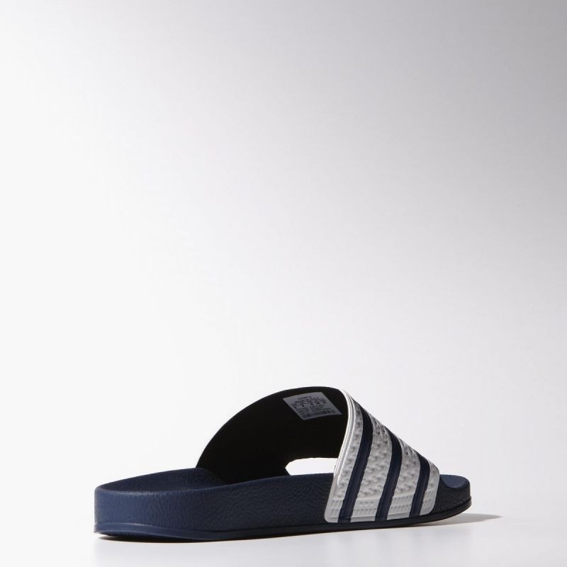 nanito_source_url:https://b2bsportswholesale.net/public/storage/productimages/8f/96/8f/24/64366/image/xlarge_clean.jpg